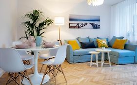 Cristine Apartment